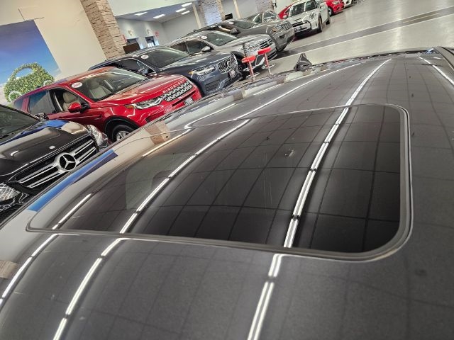 2022 Hyundai Elantra SEL photo 29