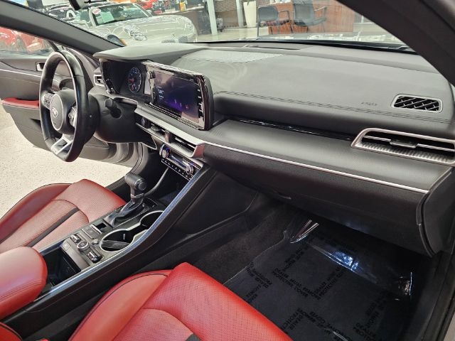 2021 Kia K5 GT-Line photo 8