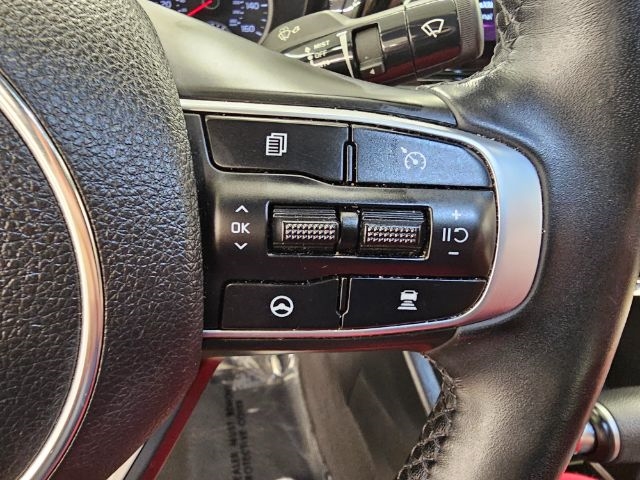 2021 Kia K5 GT-Line photo 12