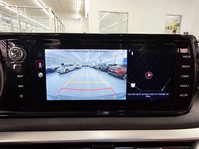 2021 Kia K5 GT-Line photo 16