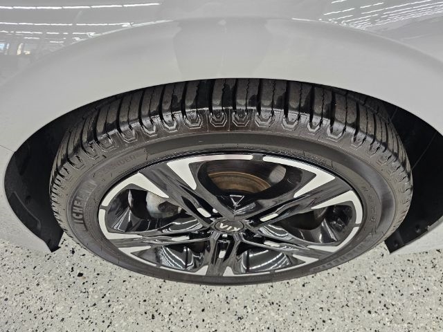 2021 Kia K5 GT-Line photo 39