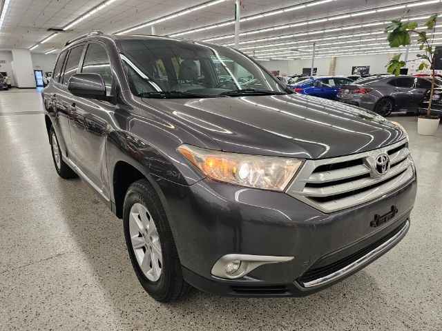 2013 Toyota Highlander Base Hybrid photo 2