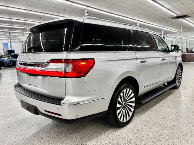 2018 Lincoln Navigator L Reserve photo 4