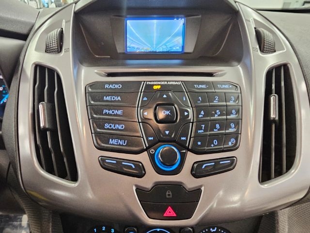 2016 Ford Transit XLT photo 15