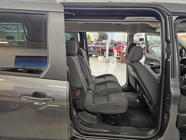 2016 Ford Transit XLT photo 27