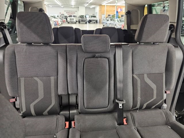 2016 Ford Transit XLT photo 28