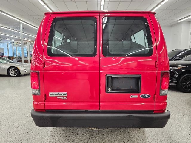 2011 Ford E-350 XL photo 3