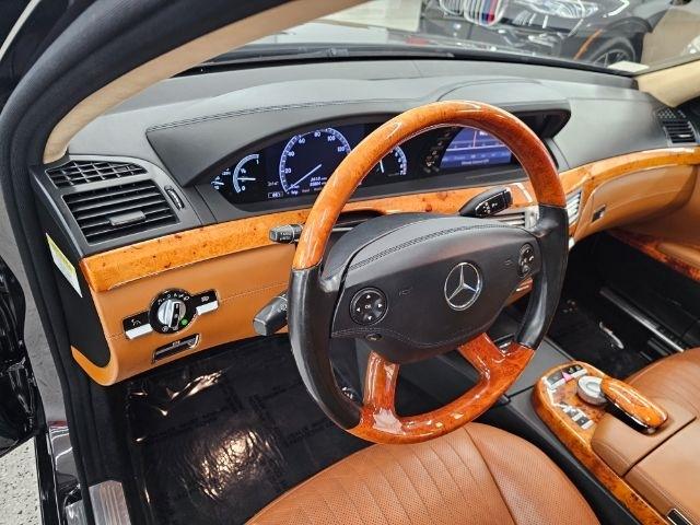 Mercedes-Benz S-Class 4dr Sdn 5.5L V12 RWD 2007