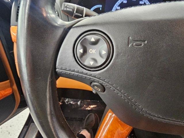 Mercedes-Benz S-Class 4dr Sdn 5.5L V12 RWD 2007