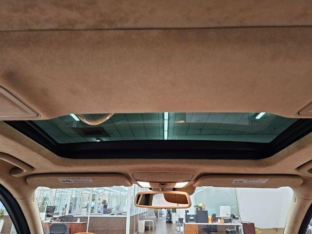 Mercedes-Benz S-Class 4dr Sdn 5.5L V12 RWD 2007