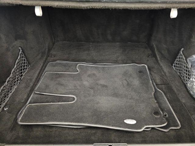 Mercedes-Benz S-Class 4dr Sdn 5.5L V12 RWD 2007