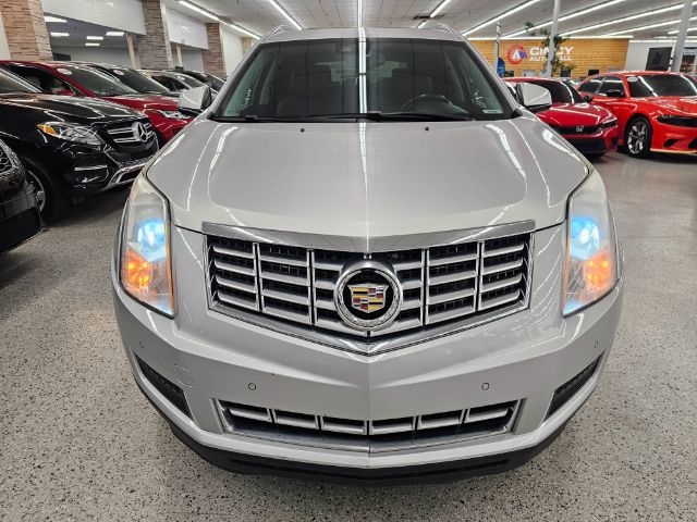 2015 Cadillac SRX Luxury photo 2