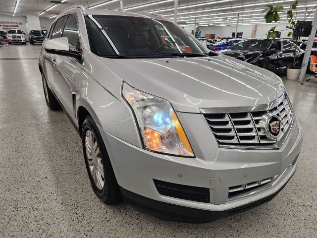 2015 Cadillac SRX Luxury photo 3