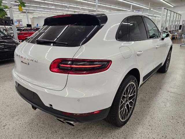 Porsche Macan AWD 4dr S 2016 Porsche Macan AWD 4dr S 2016