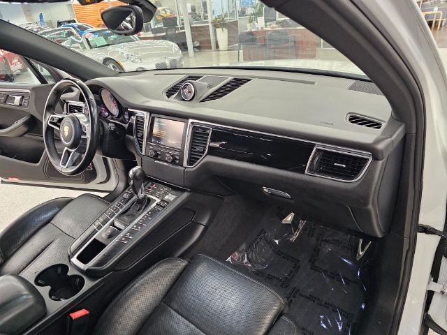 Porsche Macan AWD 4dr S 2016 Porsche Macan AWD 4dr S 2016