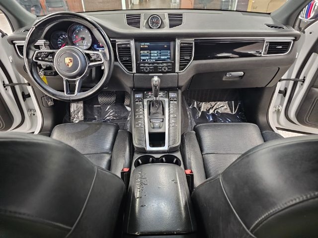 Porsche Macan AWD 4dr S 2016 Porsche Macan AWD 4dr S 2016