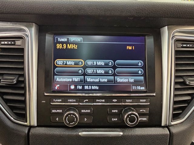 Porsche Macan AWD 4dr S 2016 Porsche Macan AWD 4dr S 2016