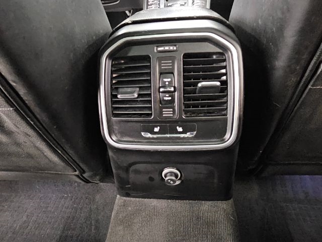 Porsche Macan AWD 4dr S 2016 Porsche Macan AWD 4dr S 2016