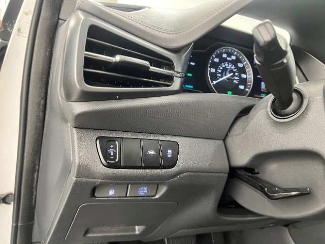 Hyundai Ioniq Hybrid Blue Hatchback 2022 Hyundai Ioniq Hybrid Blue Hatchback 2022