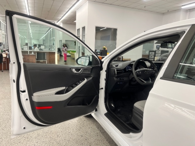 Hyundai Ioniq Hybrid Blue Hatchback 2022 Hyundai Ioniq Hybrid Blue Hatchback 2022