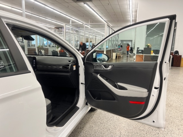 Hyundai Ioniq Hybrid Blue Hatchback 2022 Hyundai Ioniq Hybrid Blue Hatchback 2022