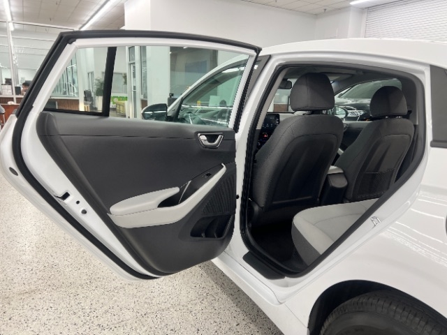 Hyundai Ioniq Hybrid Blue Hatchback 2022 Hyundai Ioniq Hybrid Blue Hatchback 2022