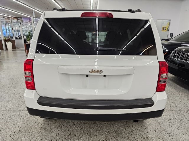 Jeep Patriot FWD 4dr Sport 2012 Jeep Patriot FWD 4dr Sport 2012
