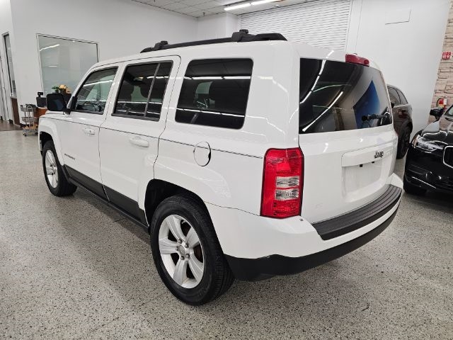 Jeep Patriot FWD 4dr Sport 2012 Jeep Patriot FWD 4dr Sport 2012