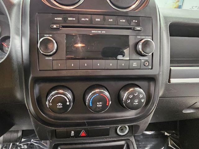 Jeep Patriot FWD 4dr Sport 2012 Jeep Patriot FWD 4dr Sport 2012