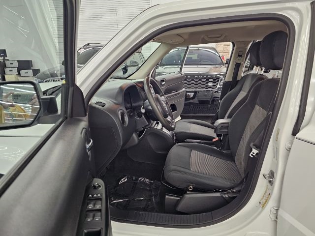Jeep Patriot FWD 4dr Sport 2012 Jeep Patriot FWD 4dr Sport 2012