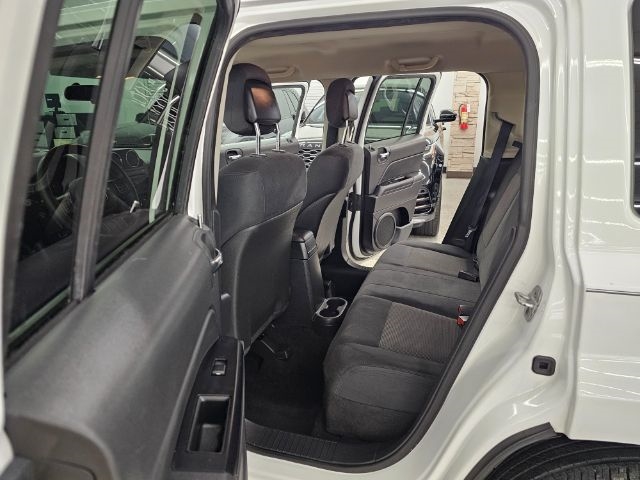 Jeep Patriot FWD 4dr Sport 2012 Jeep Patriot FWD 4dr Sport 2012
