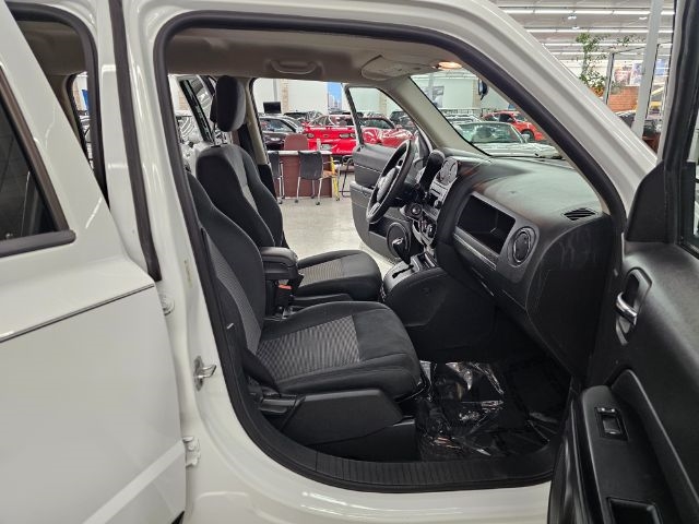 Jeep Patriot FWD 4dr Sport 2012 Jeep Patriot FWD 4dr Sport 2012
