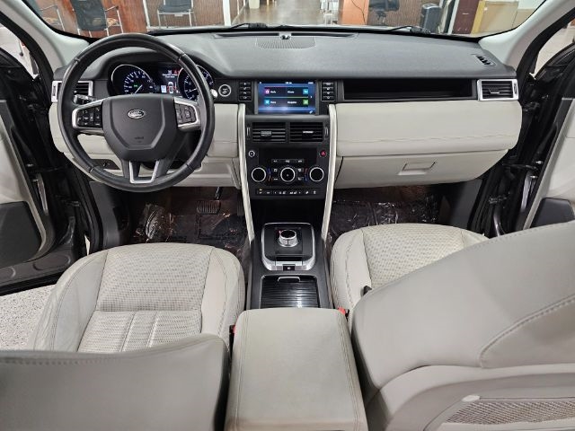 Land Rover Discovery Sport AWD 4dr HSE 2016 Land Rover Discovery Sport AWD 4dr HSE 2016