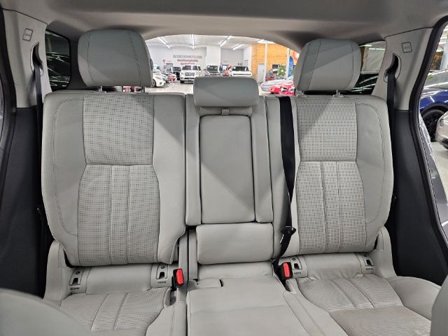 Land Rover Discovery Sport AWD 4dr HSE 2016 Land Rover Discovery Sport AWD 4dr HSE 2016