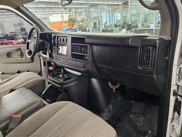 Chevrolet Express Passenger RWD 3500 155" 1LT 2012 Chevrolet Express Passenger RWD 3500 155" 1LT 2012