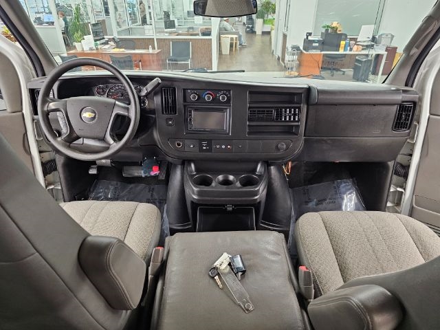 Chevrolet Express Passenger RWD 3500 155" 1LT 2012 Chevrolet Express Passenger RWD 3500 155" 1LT 2012