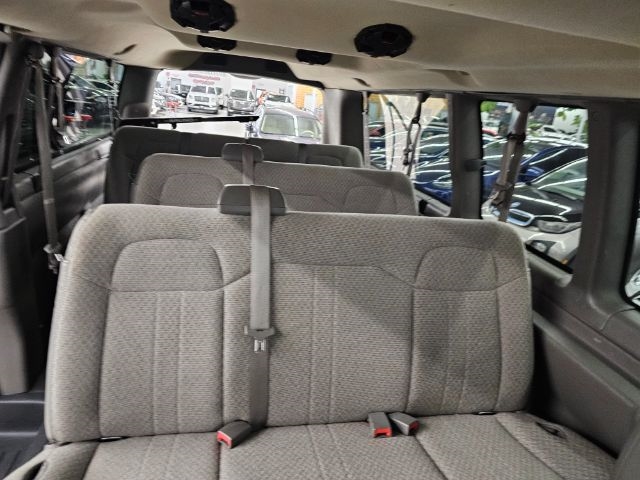 Chevrolet Express Passenger RWD 3500 155" 1LT 2012 Chevrolet Express Passenger RWD 3500 155" 1LT 2012