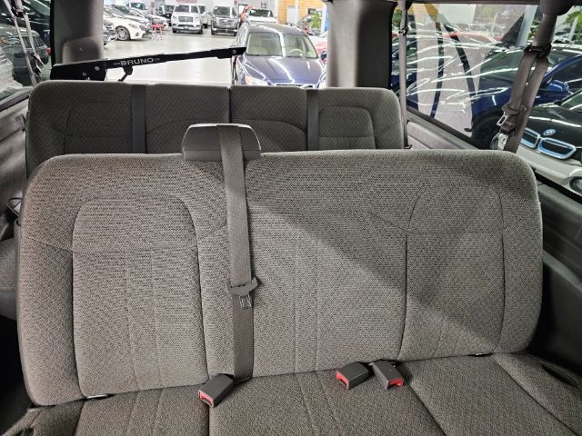 Chevrolet Express Passenger RWD 3500 155" 1LT 2012 Chevrolet Express Passenger RWD 3500 155" 1LT 2012