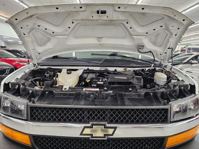 Chevrolet Express Passenger RWD 3500 155" 1LT 2012 Chevrolet Express Passenger RWD 3500 155" 1LT 2012
