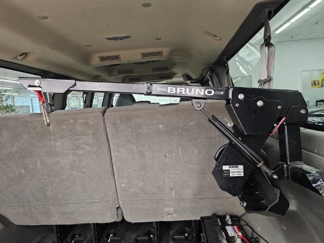 Chevrolet Express Passenger RWD 3500 155" 1LT 2012 Chevrolet Express Passenger RWD 3500 155" 1LT 2012