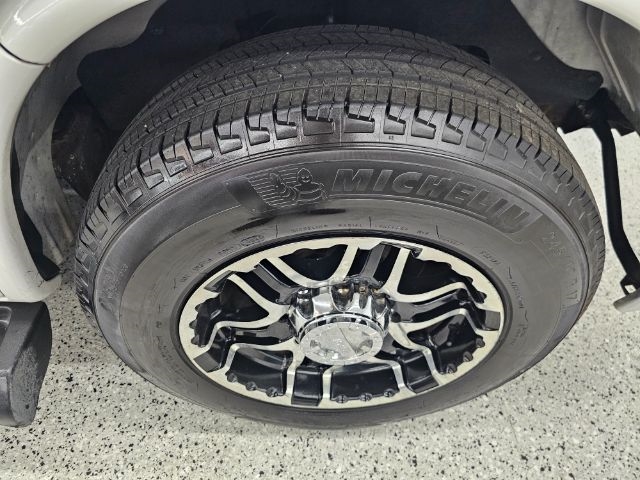 Chevrolet Express Passenger RWD 3500 155" 1LT 2012 Chevrolet Express Passenger RWD 3500 155" 1LT 2012