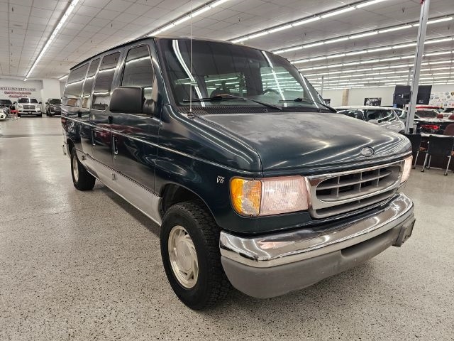 Ford Econoline Wagon E-150 XLT 2000 Ford Econoline Wagon E-150 XLT 2000
