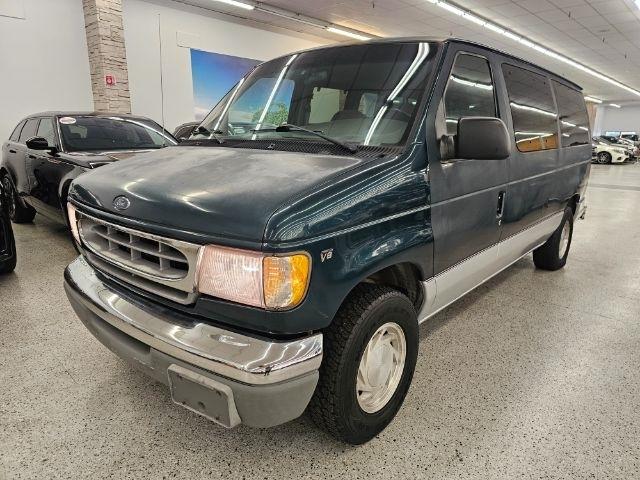 2000 Ford Econoline Wagon E-150 XL