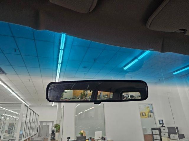 Ford Econoline Wagon E-150 XLT 2000