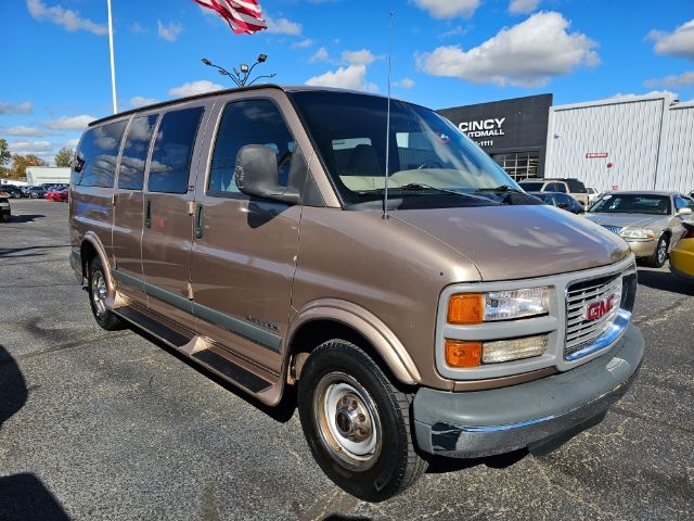 GMC Savana Passenger 2500 135" WB 2000 GMC Savana Passenger 2500 135" WB 2000