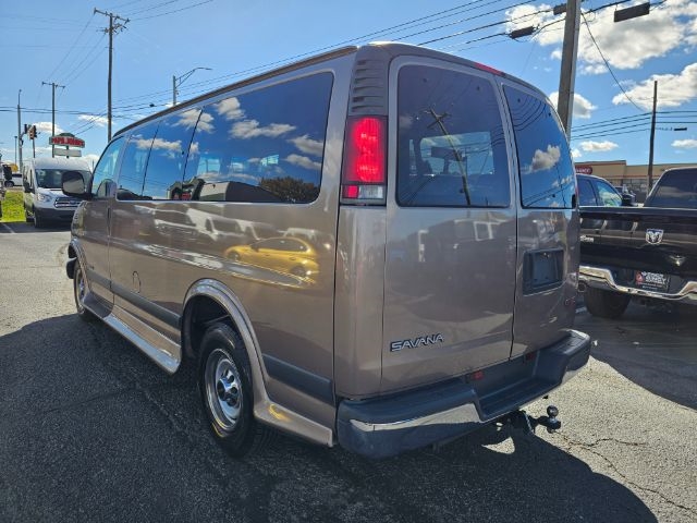 GMC Savana Passenger 2500 135" WB 2000 GMC Savana Passenger 2500 135" WB 2000