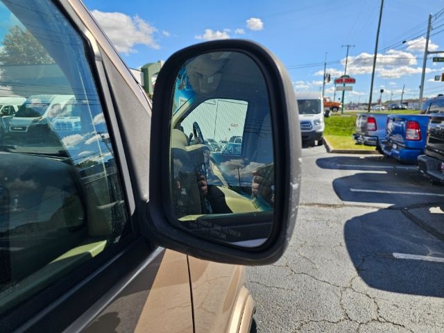 GMC Savana Passenger 2500 135" WB 2000 GMC Savana Passenger 2500 135" WB 2000