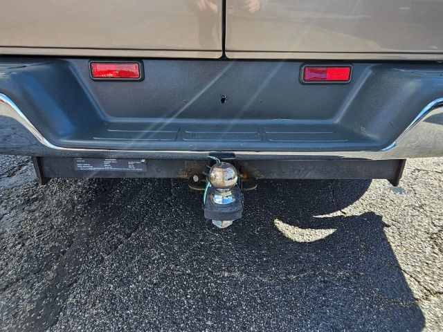 GMC Savana Passenger 2500 135" WB 2000 GMC Savana Passenger 2500 135" WB 2000
