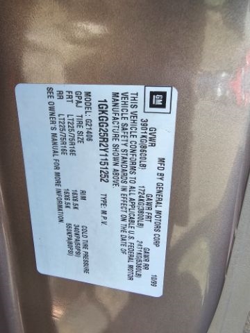 GMC Savana Passenger 2500 135" WB 2000 GMC Savana Passenger 2500 135" WB 2000