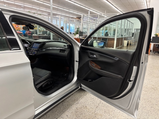 Chevrolet Impala 4dr Sdn LT w/1LT 2014 Chevrolet Impala 4dr Sdn LT w/1LT 2014